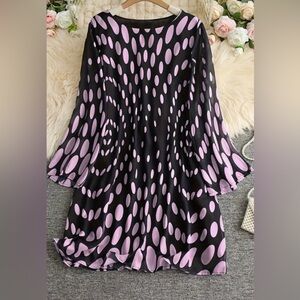 Stylish Black and Pink Swirl Dress
